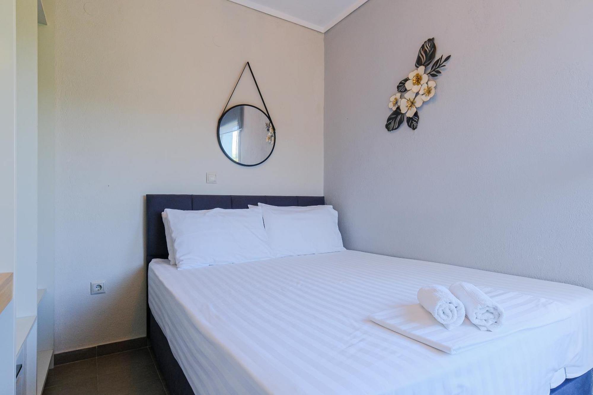 Deluxe Chrousso Pool Villa Палиурион Екстериор снимка