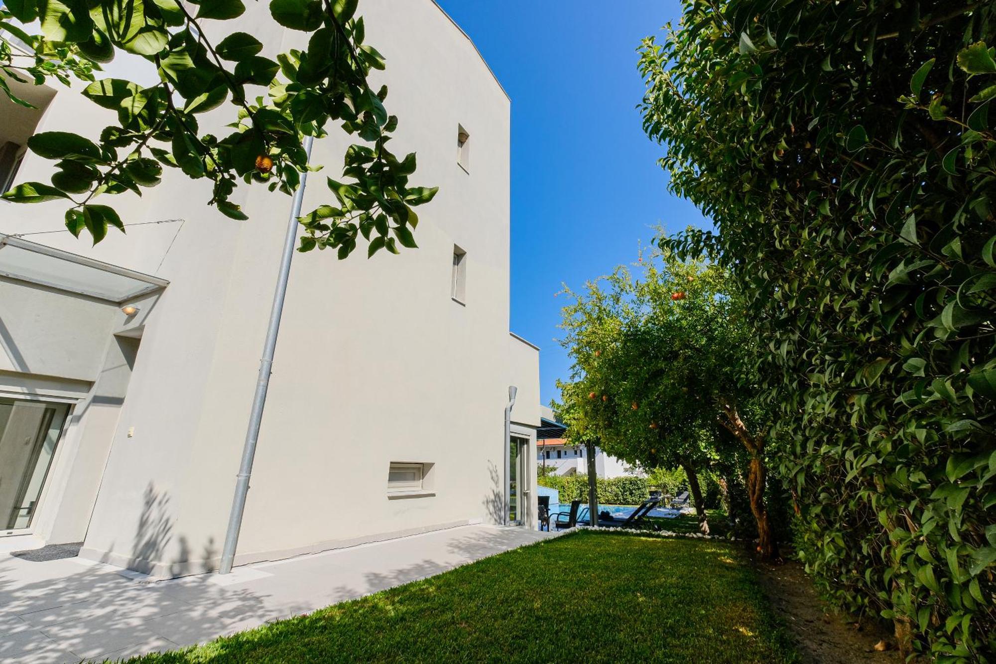 Deluxe Chrousso Pool Villa Палиурион Екстериор снимка