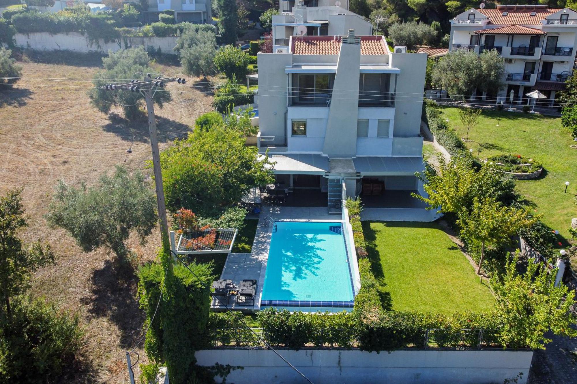 Deluxe Chrousso Pool Villa Палиурион Екстериор снимка