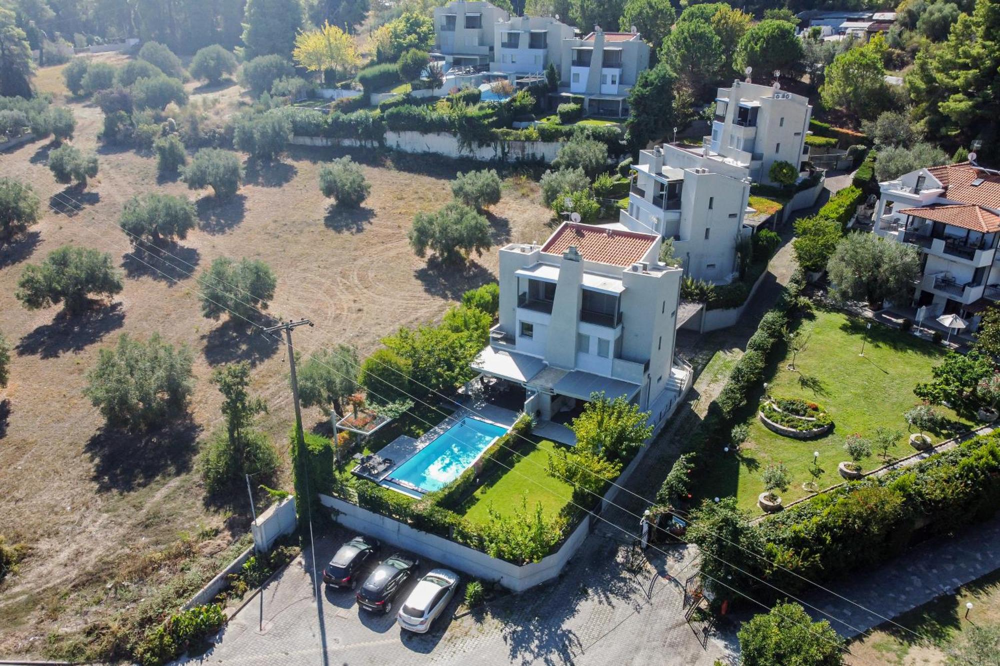 Deluxe Chrousso Pool Villa Палиурион Екстериор снимка